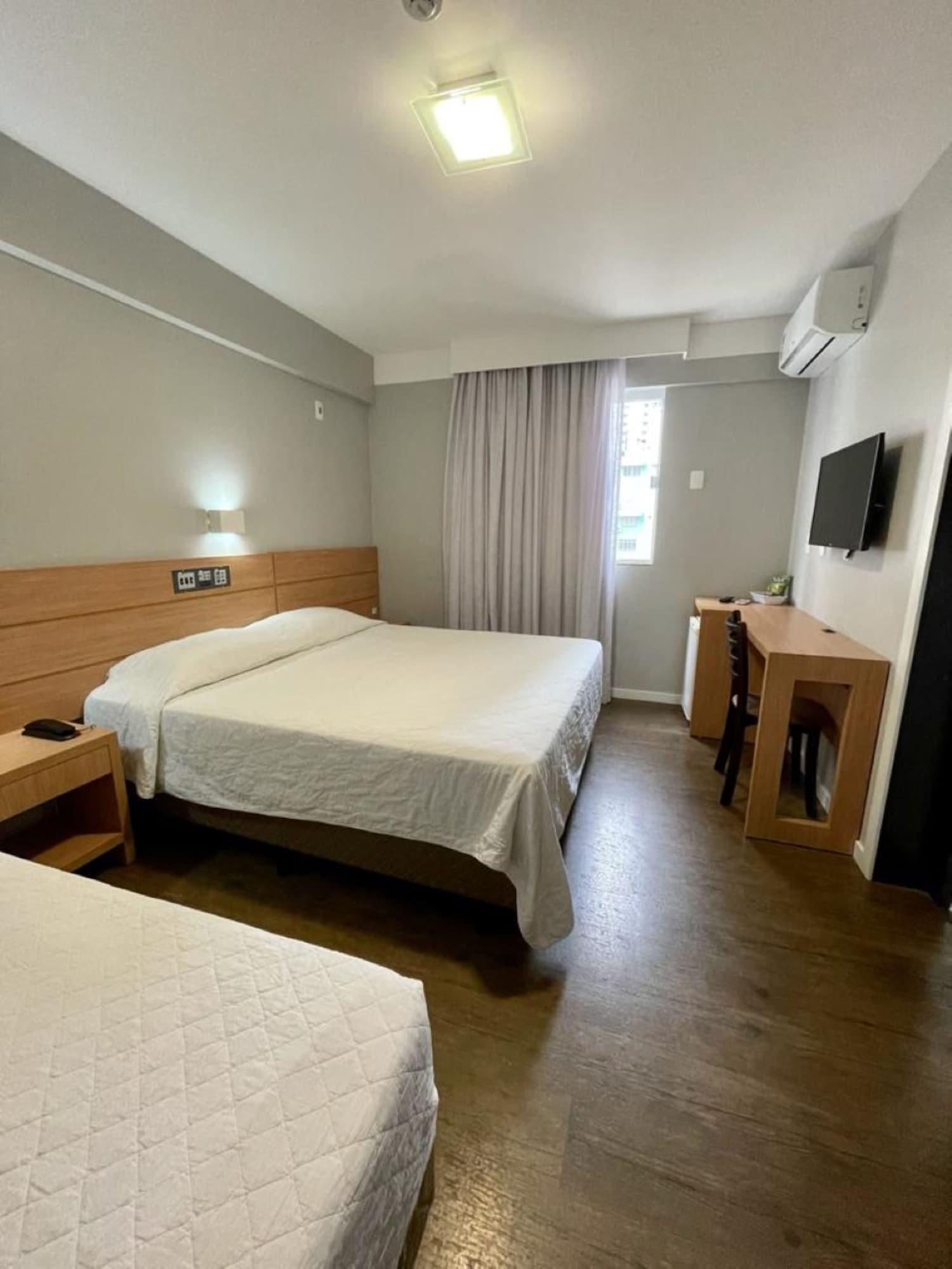 Tropikalya Gold Hotel Balneário Camboriú Kültér fotó