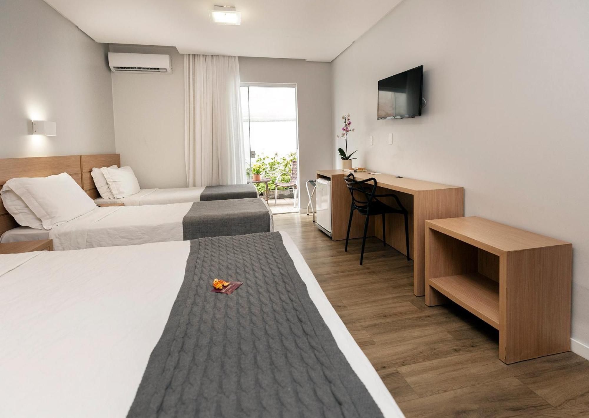 Tropikalya Gold Hotel Balneário Camboriú Kültér fotó